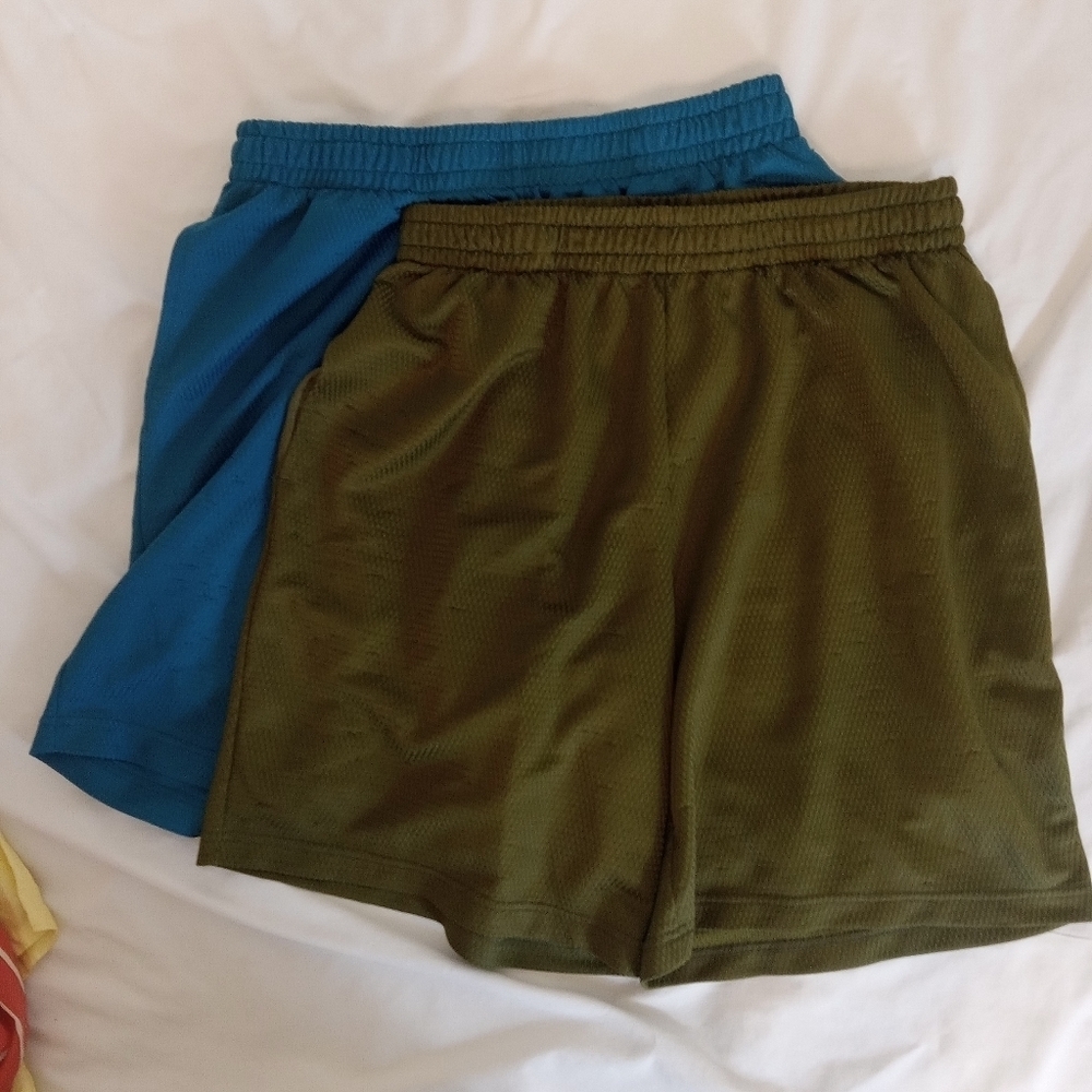 M 32 34 Athletic Works Brand Shorts 2 Pair Pockets